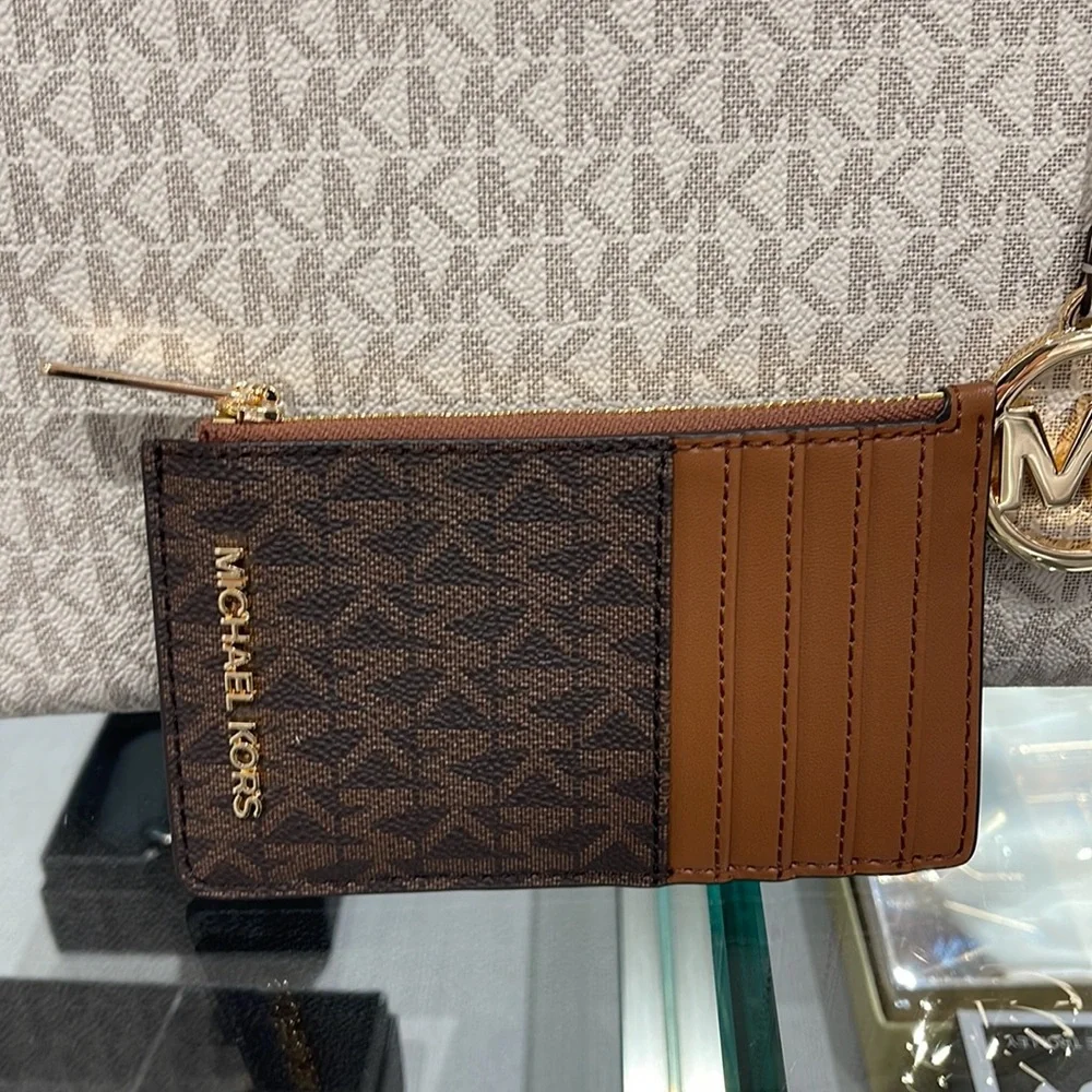 Michael Kors Jet Set Travel Medium Top Zip Card Case Wallet PVC Leathr Brown NWT